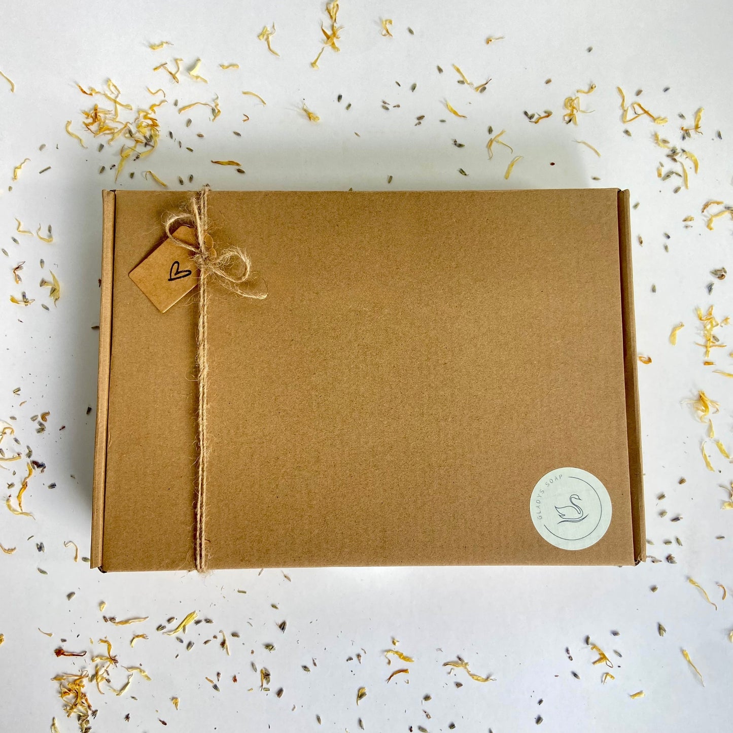 Pamper Your Partner Gift Box - 4 Natural Soap Bars, a Solid Shampoo Bar, and a Bamboo Soap Dish